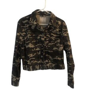Women's ASOS Denim cropped corduroy camo jacket, Size 6